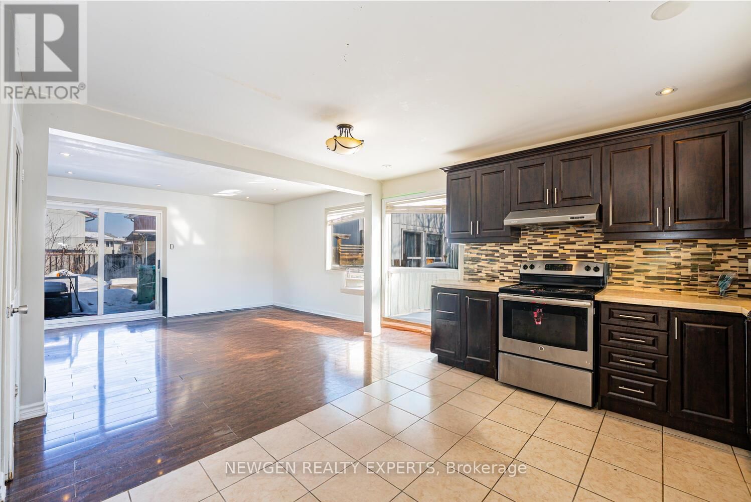 1 JACOBS SQUARE Image 5