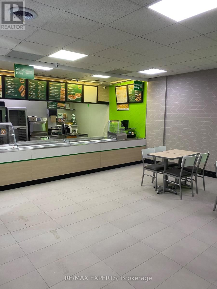 41 KENNEDY ROAD NORTH Image 1