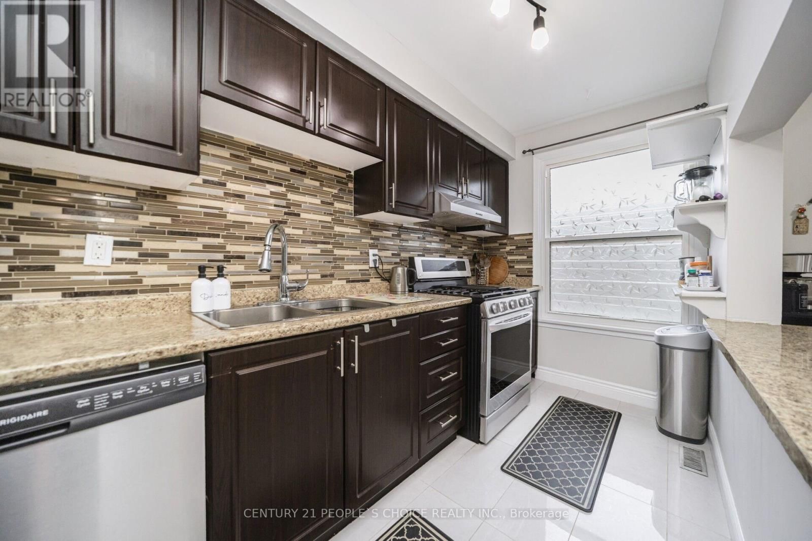 10 EDEN PARK DRIVE Image 19