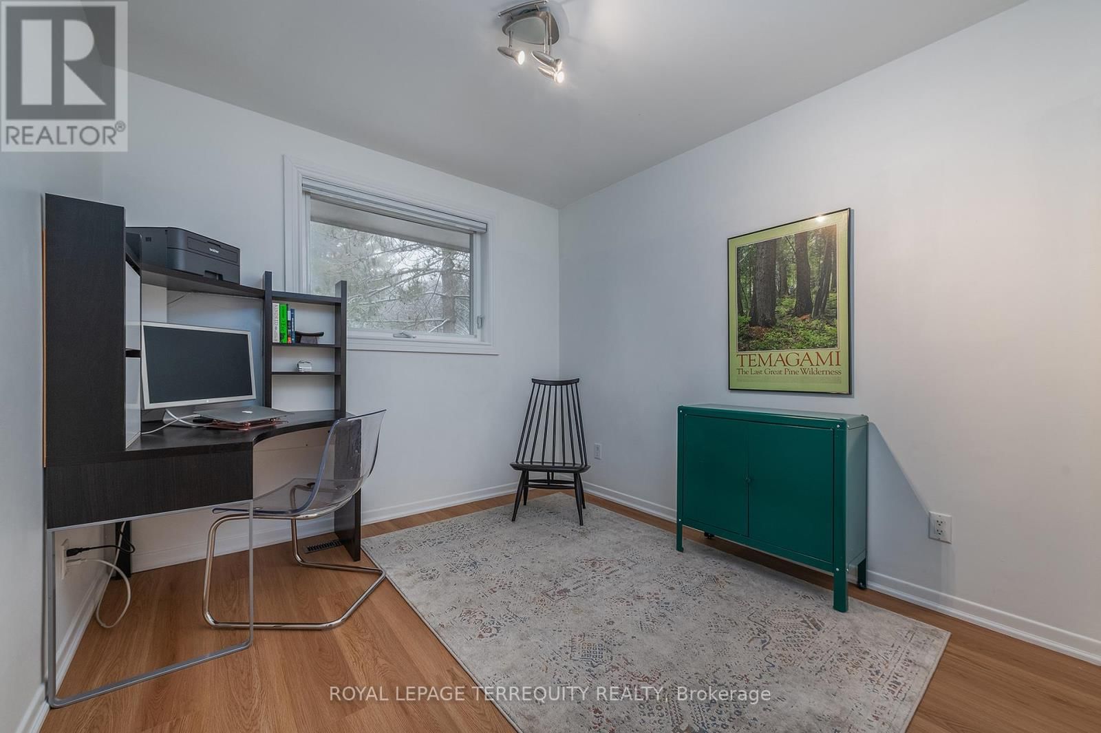 6 EARLINGTON AVENUE Image 25