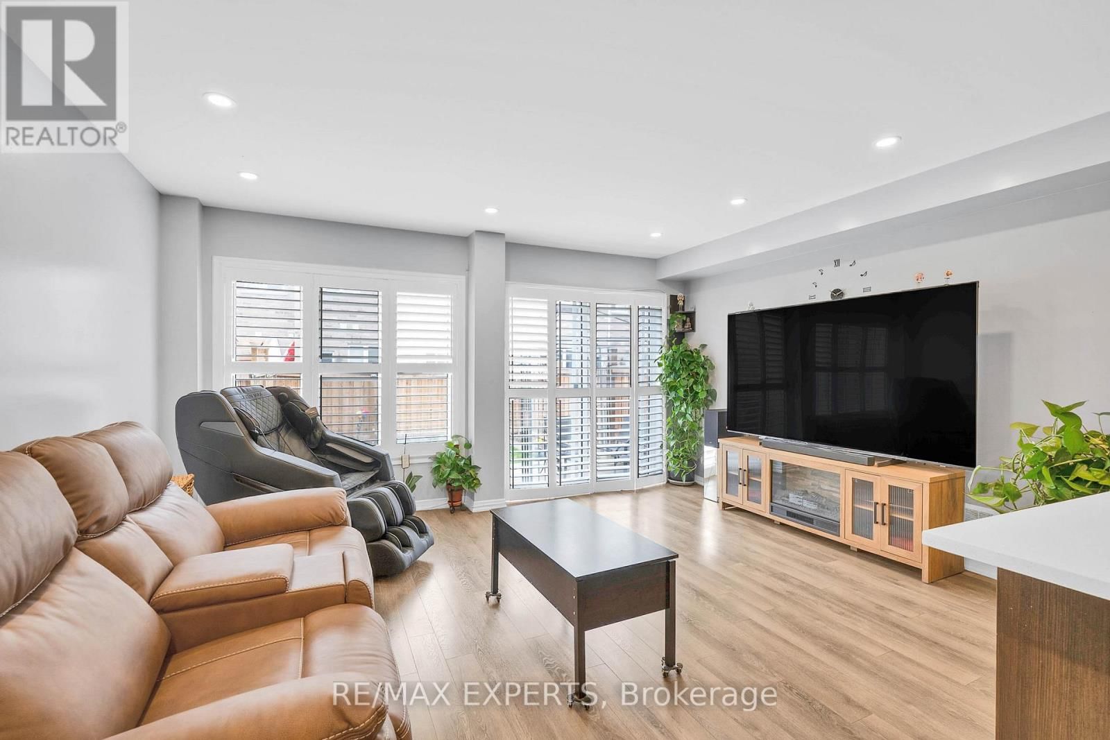 22 HOOVER ROAD Image 11