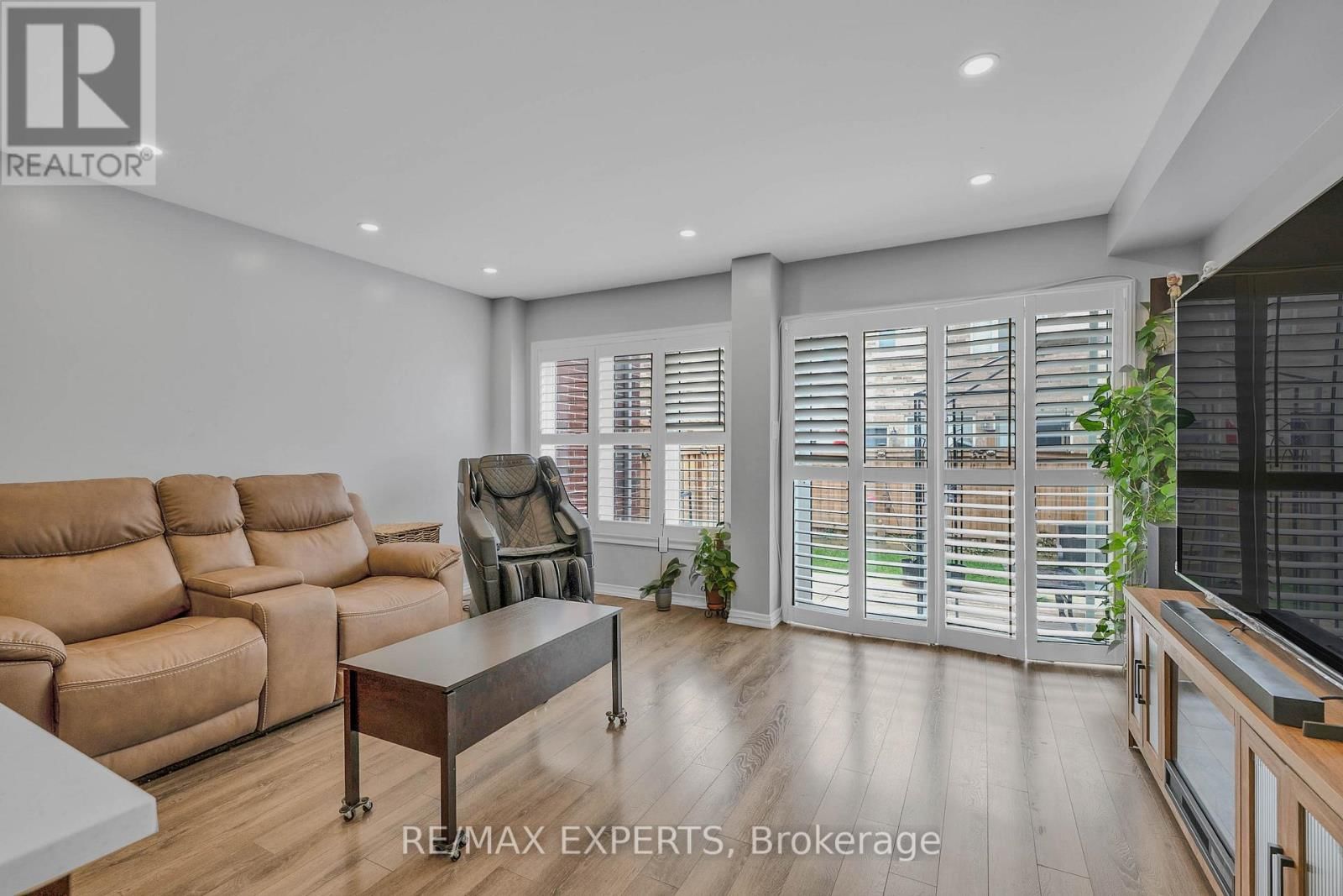 22 HOOVER ROAD Image 13