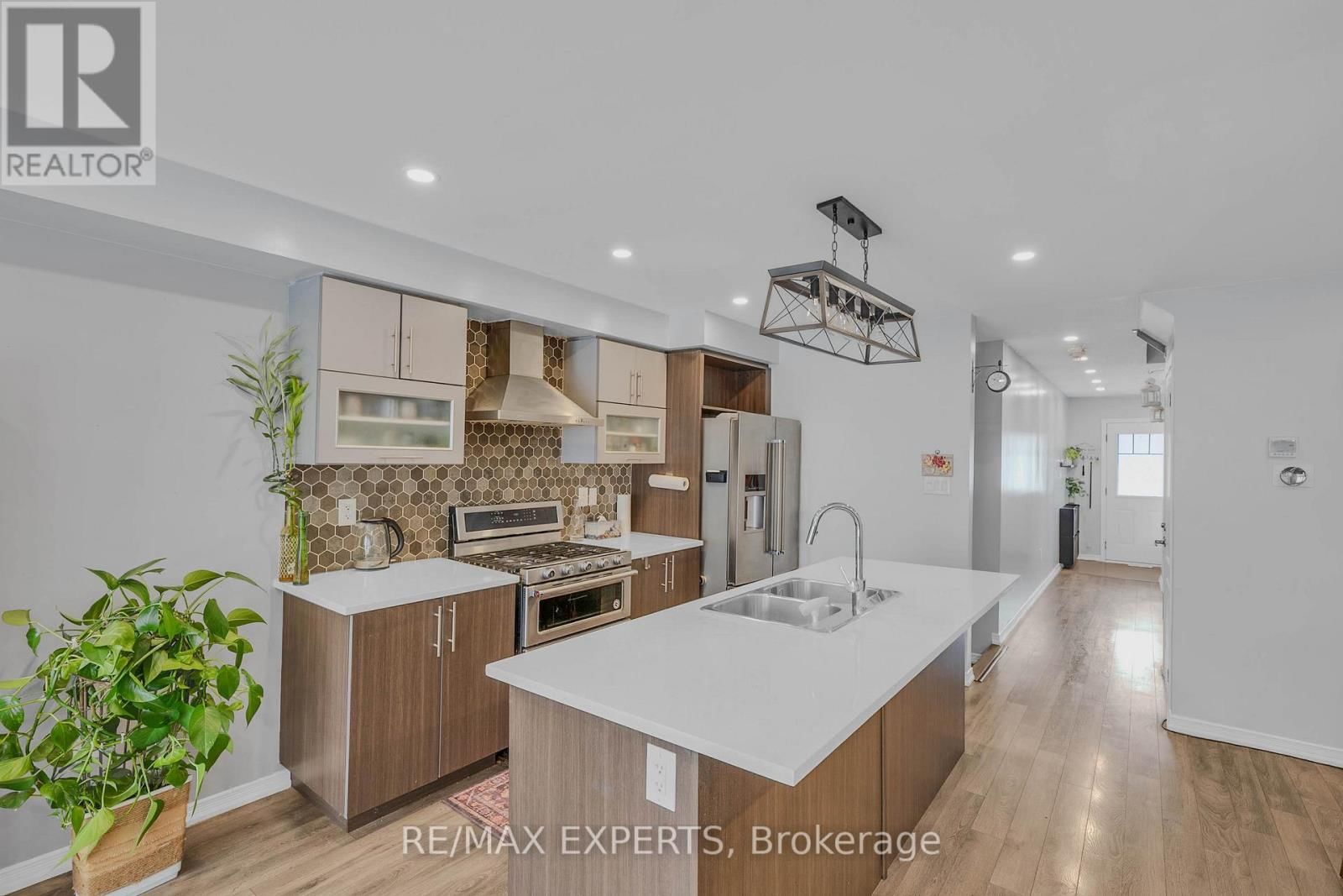 22 HOOVER ROAD Image 14