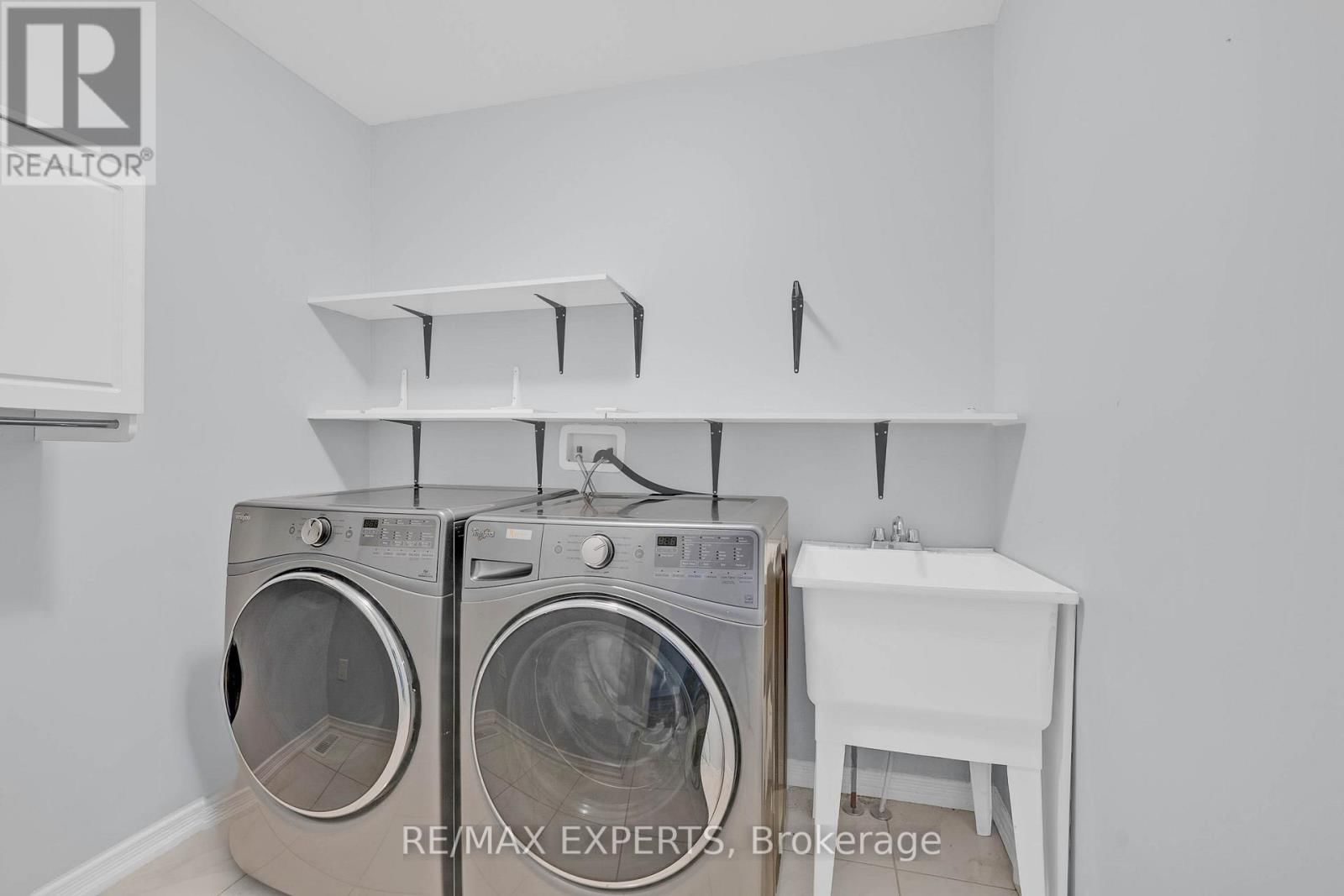 22 HOOVER ROAD Image 29