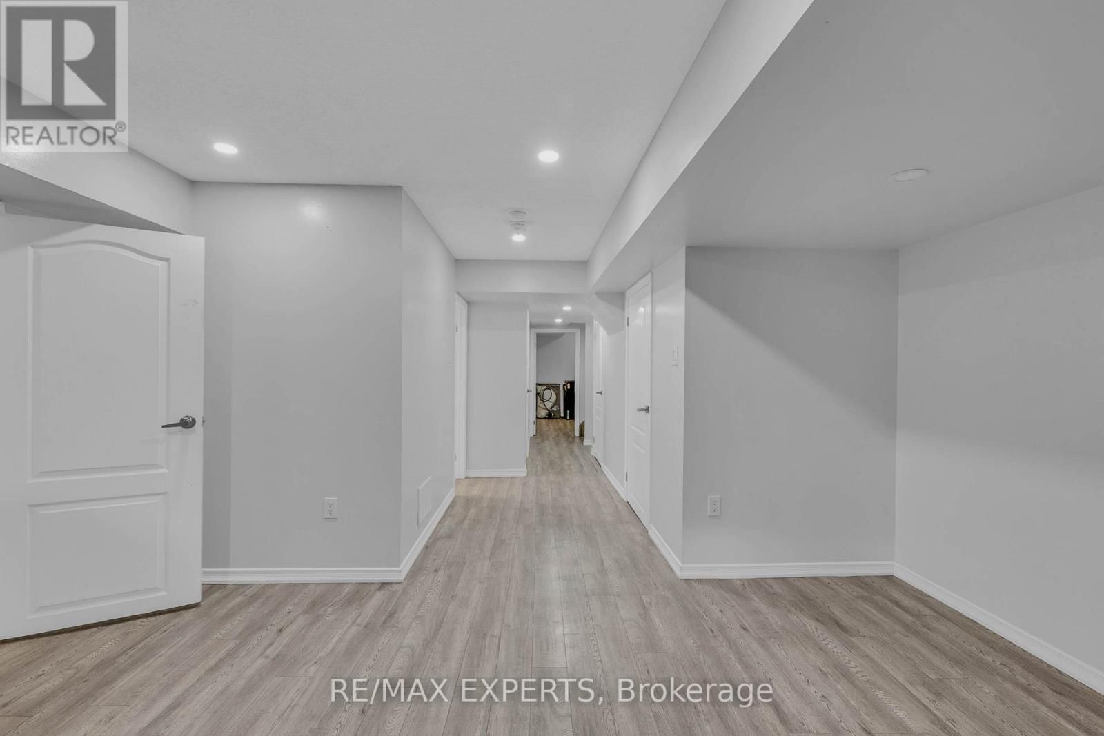 22 HOOVER ROAD Image 33