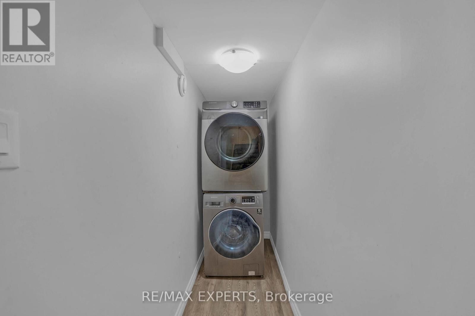 22 HOOVER ROAD Image 37