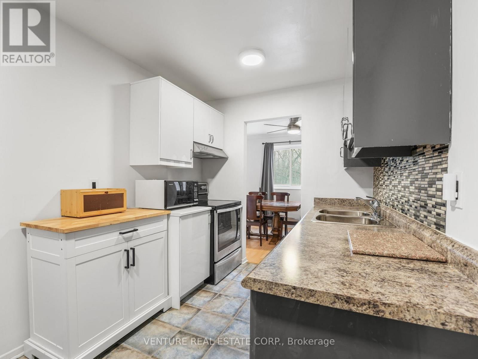 7 - 6779 GLEN ERIN DRIVE Image 10