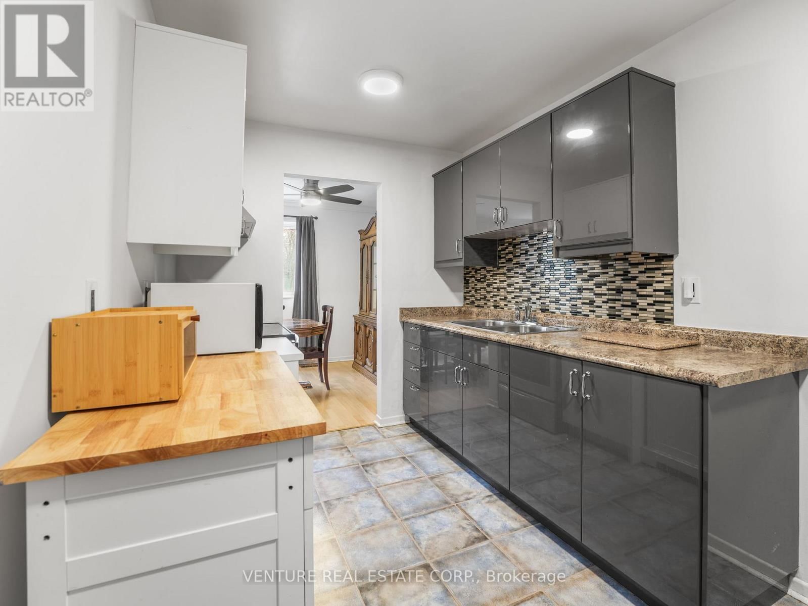 7 - 6779 GLEN ERIN DRIVE Image 11