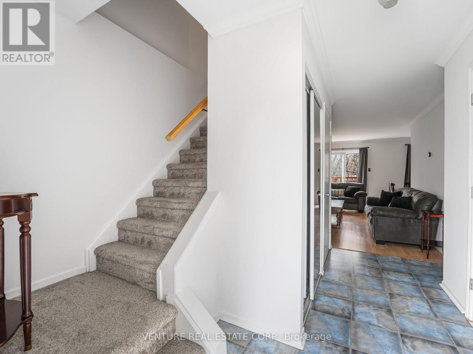 7 - 6779 GLEN ERIN DRIVE Image 12