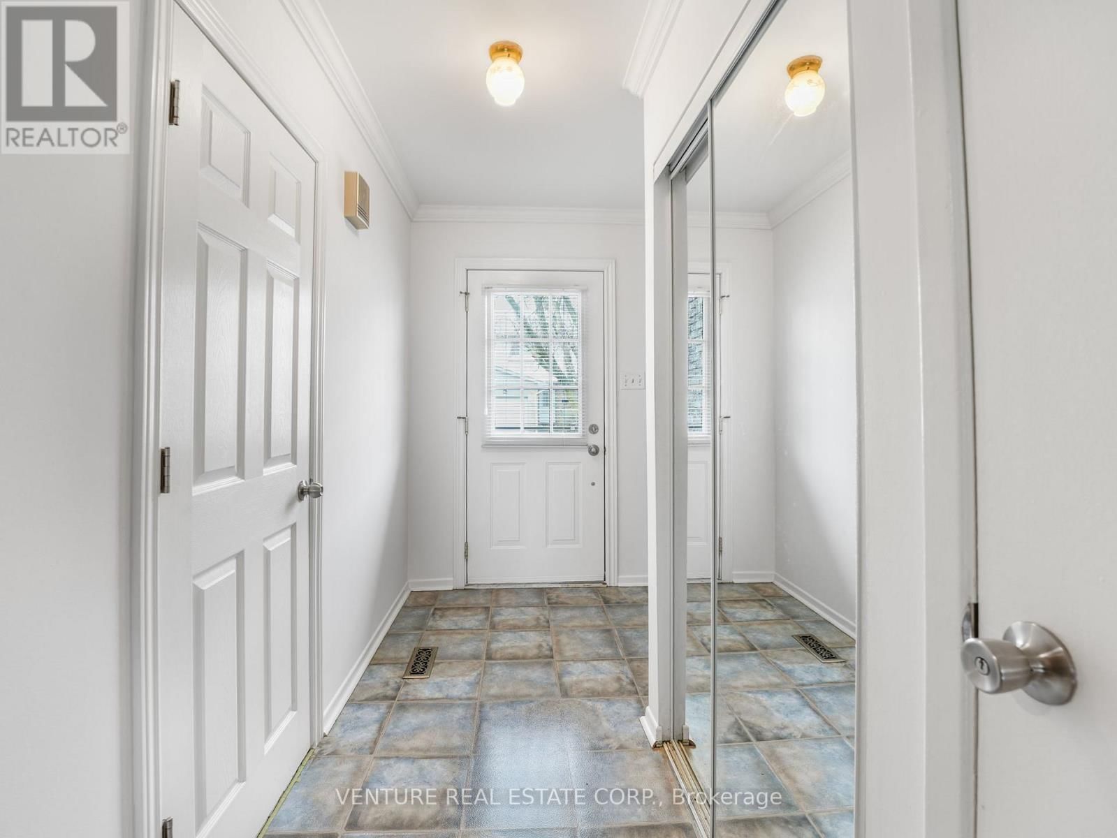 7 - 6779 GLEN ERIN DRIVE Image 3