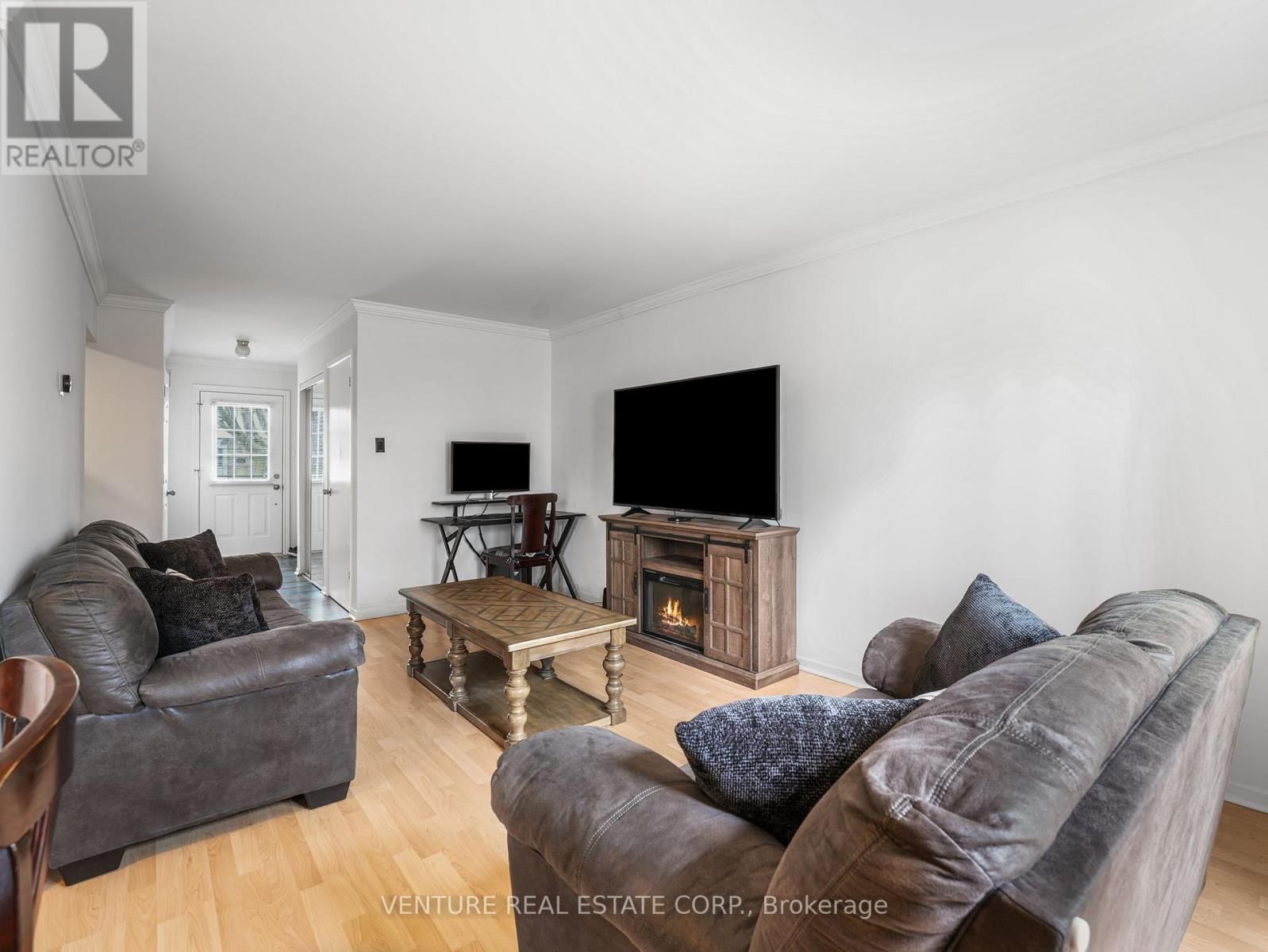 7 - 6779 GLEN ERIN DRIVE Image 6