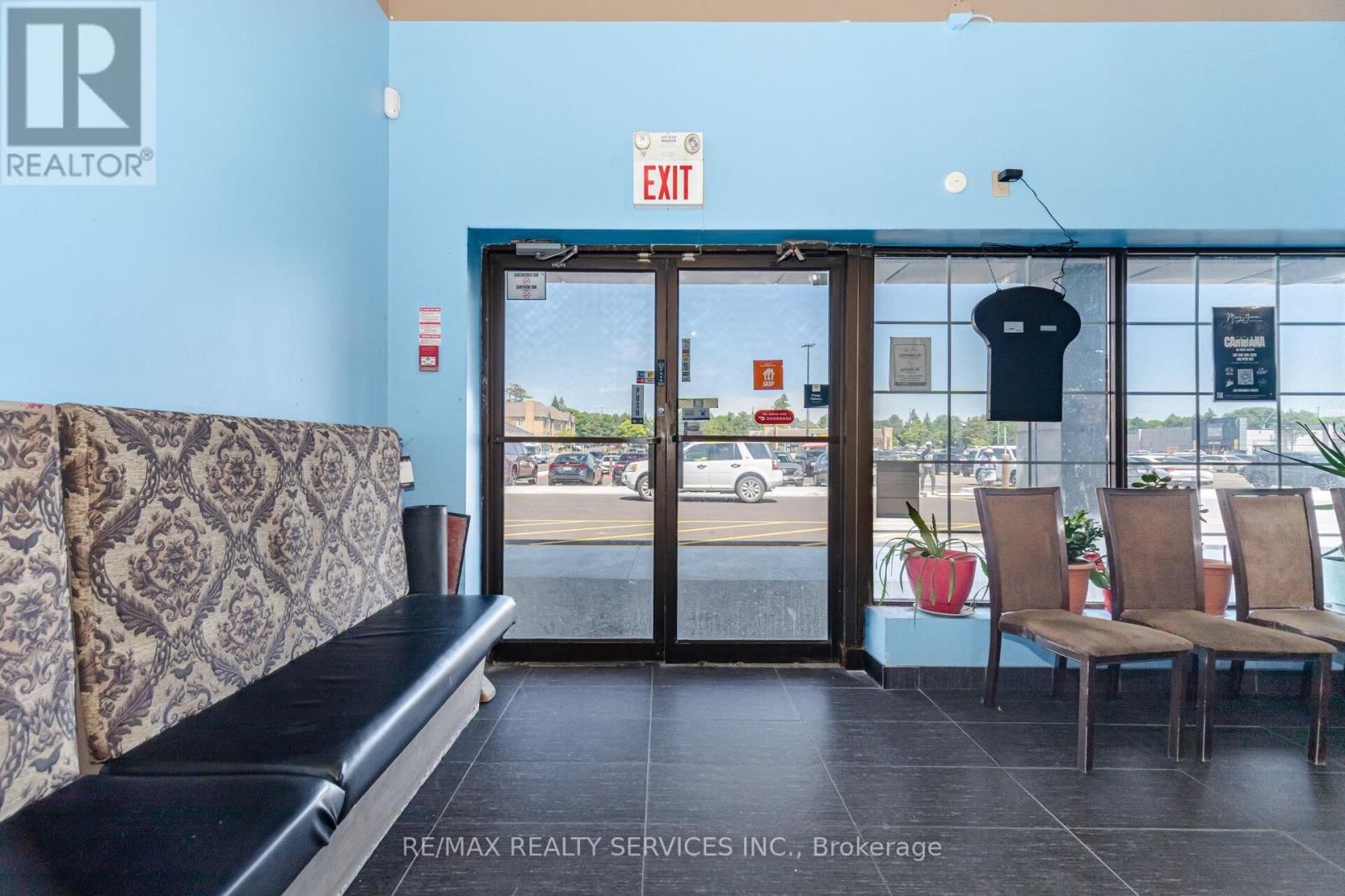 8A - 180 SANDALWOOD PARKWAY EAST Image 2