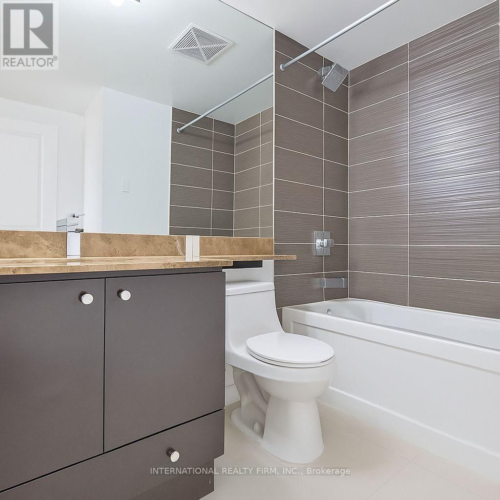 1206 - 50 ABSOLUTE AVENUE Image 4