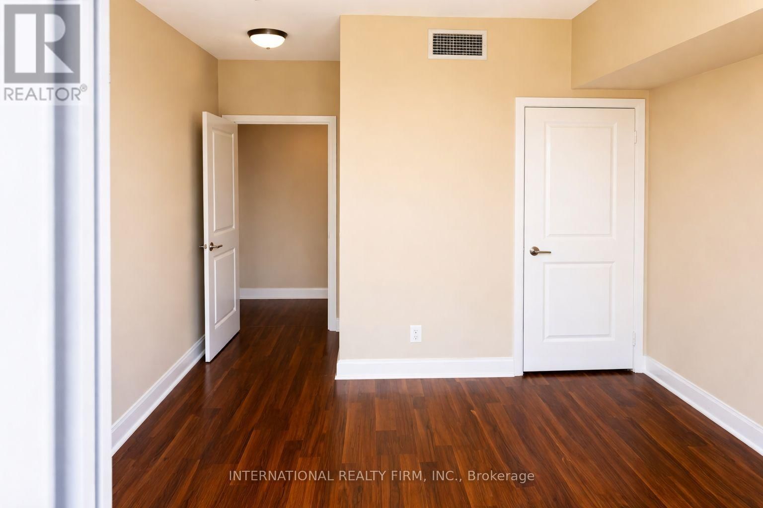 1206 - 50 ABSOLUTE AVENUE Image 7