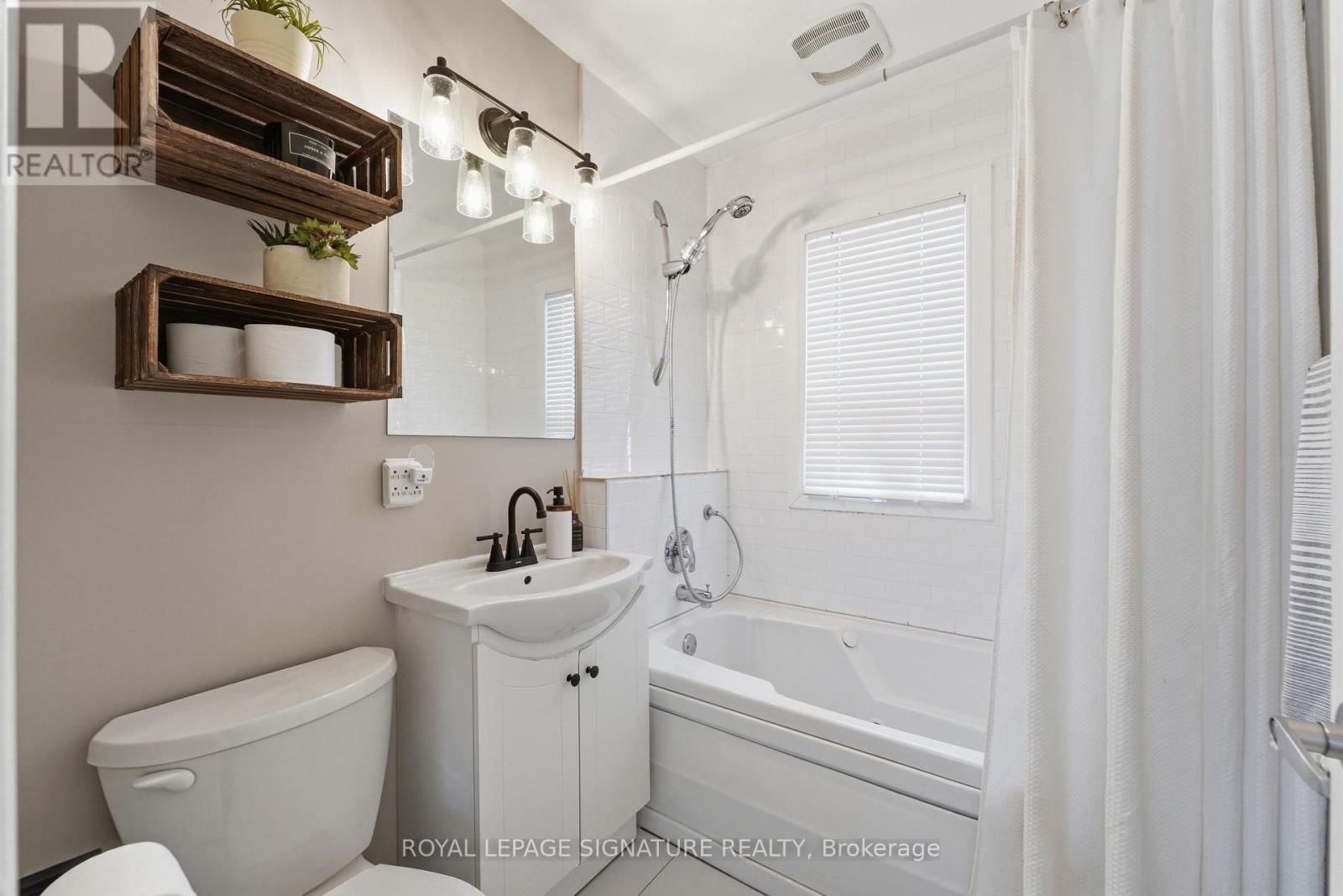 33 COCHRANE DRIVE WEST Image 13