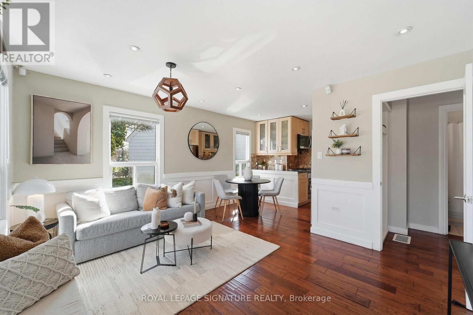 33 COCHRANE DRIVE WEST Image 5