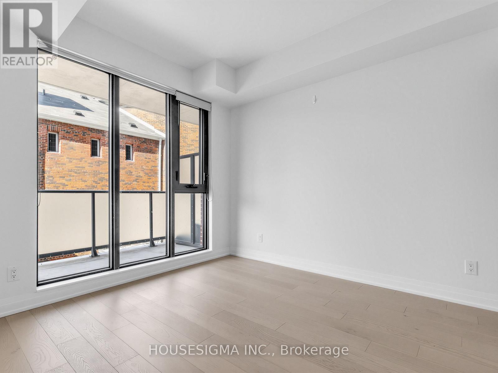 215 - 430 RONCESVALLES AVENUE Image 15