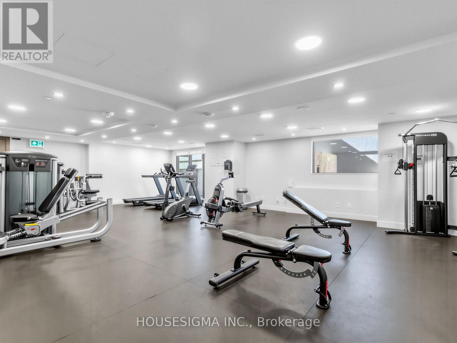 215 - 430 RONCESVALLES AVENUE Image 20