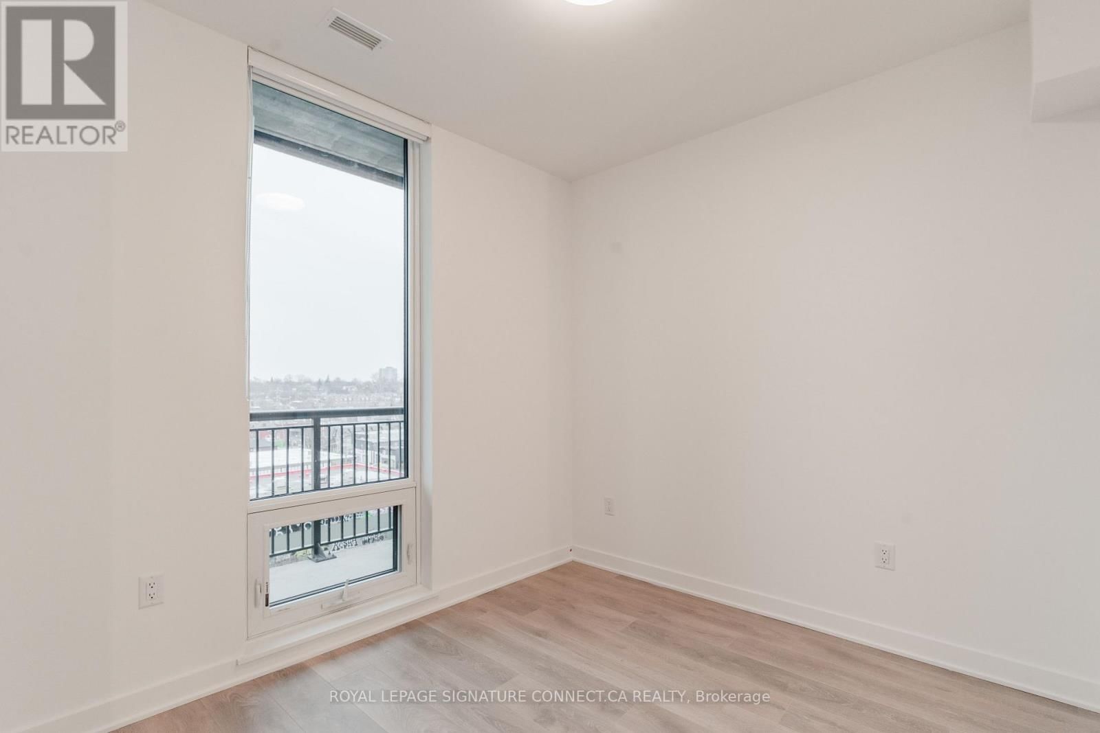 718 - 1185 DUPONT STREET Image 12