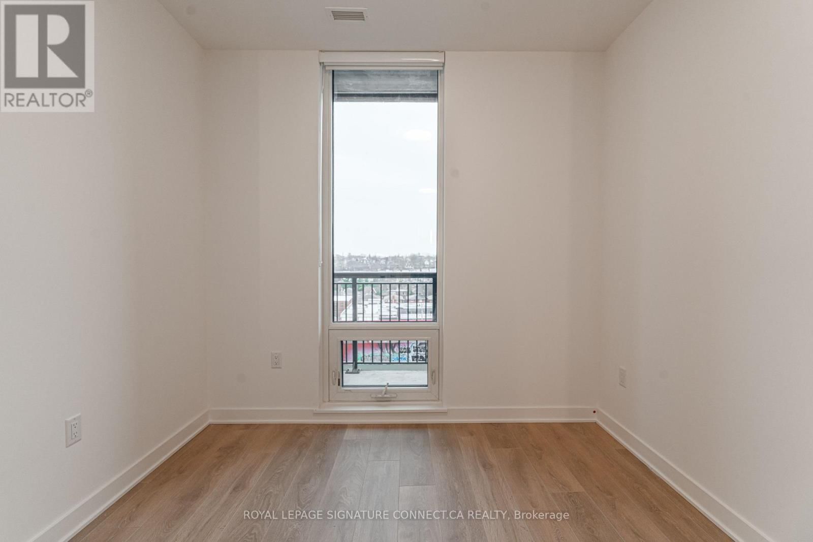 718 - 1185 DUPONT STREET Image 13