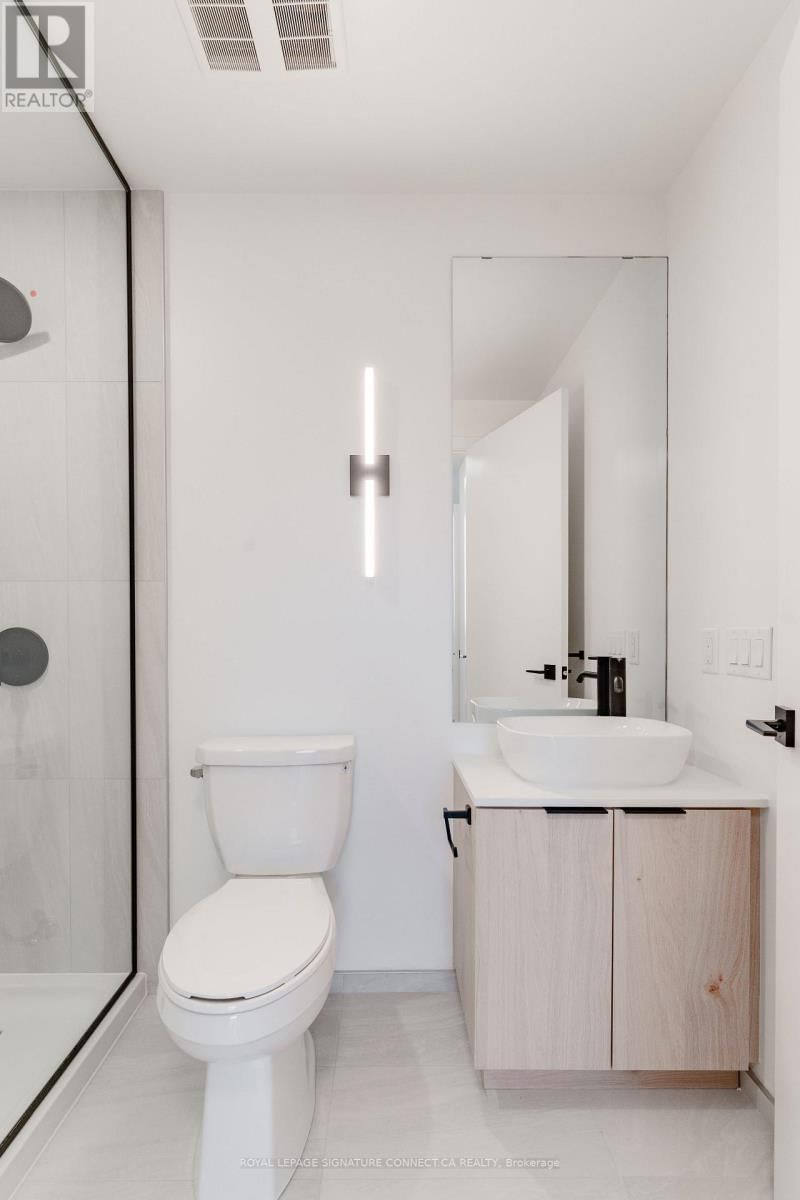 718 - 1185 DUPONT STREET Image 17