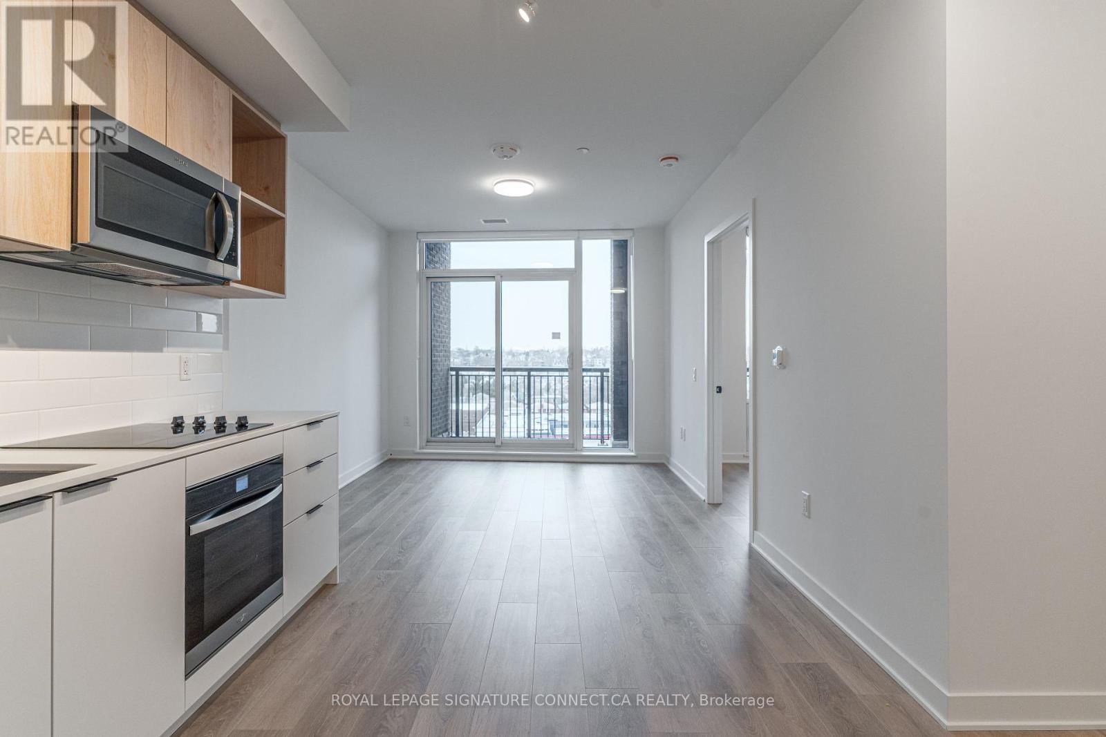 718 - 1185 DUPONT STREET Image 3