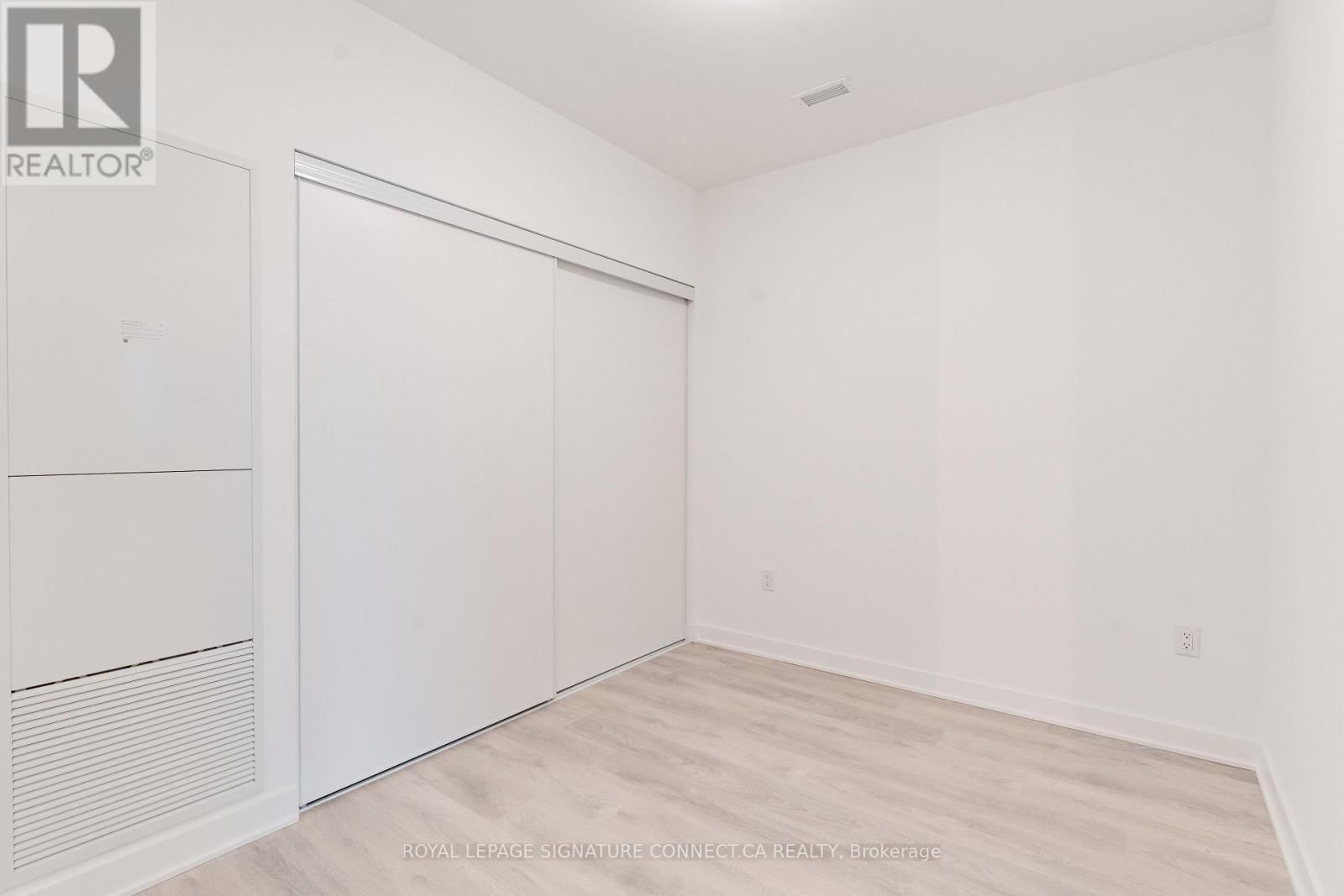 718 - 1185 DUPONT STREET Image 9