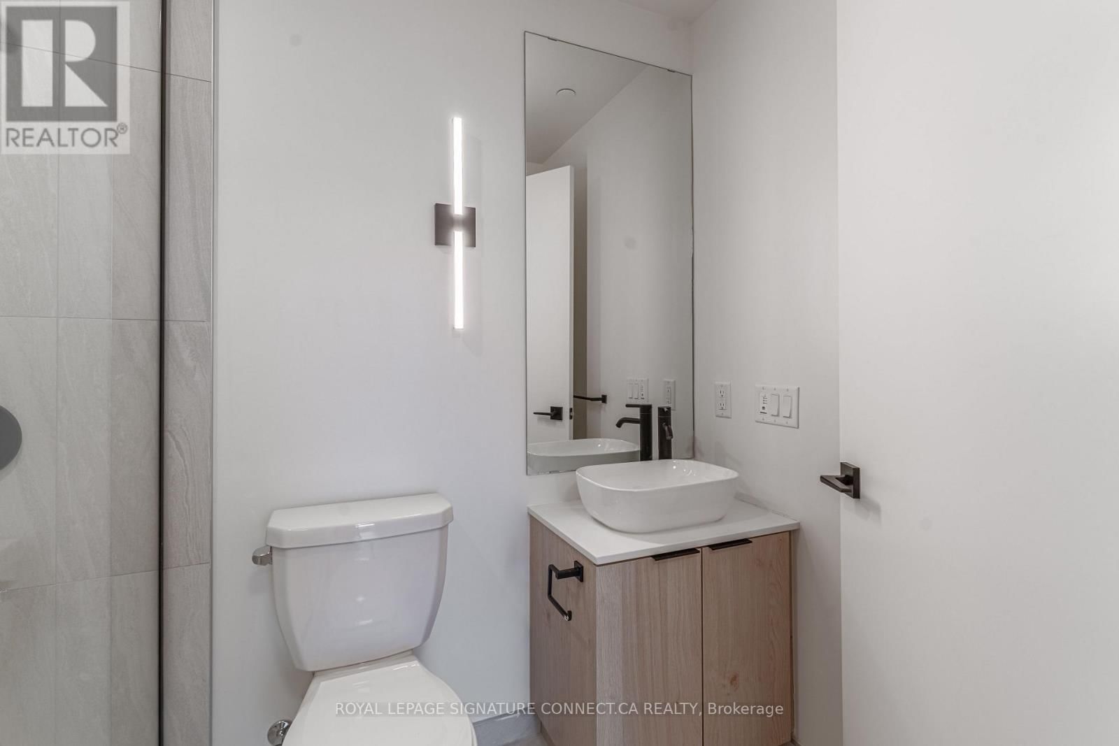 417 - 1185 DUPONT STREET Image 16