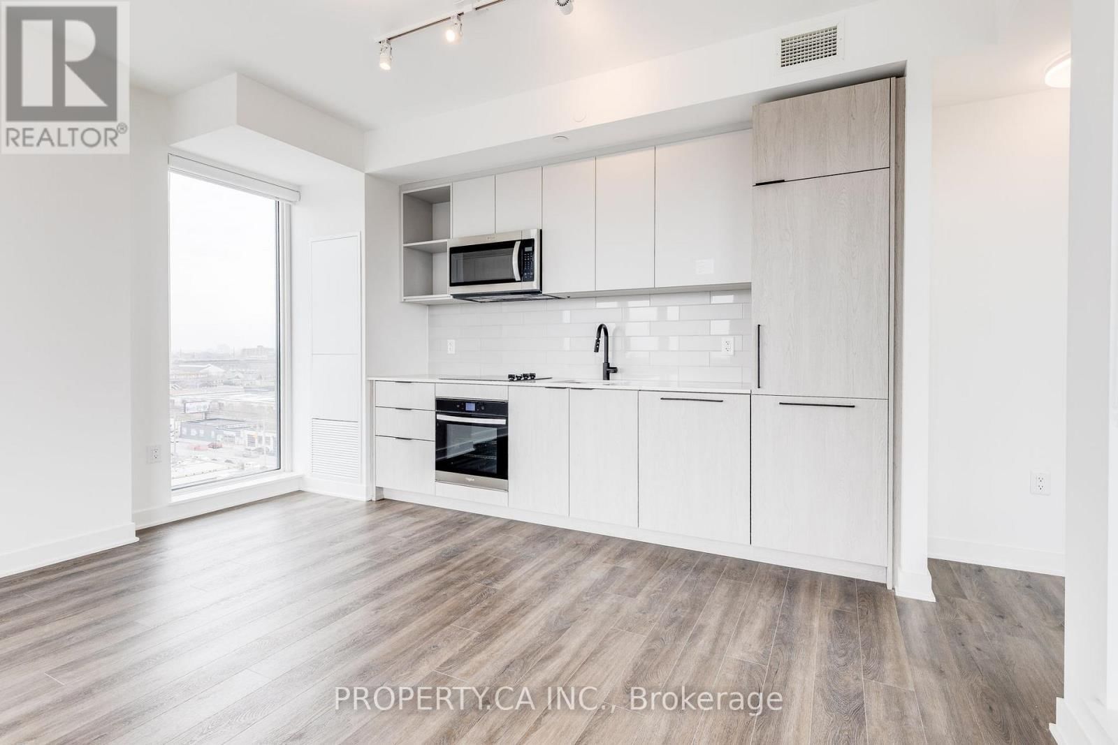 607 - 1185 DUPONT STREET Image 5