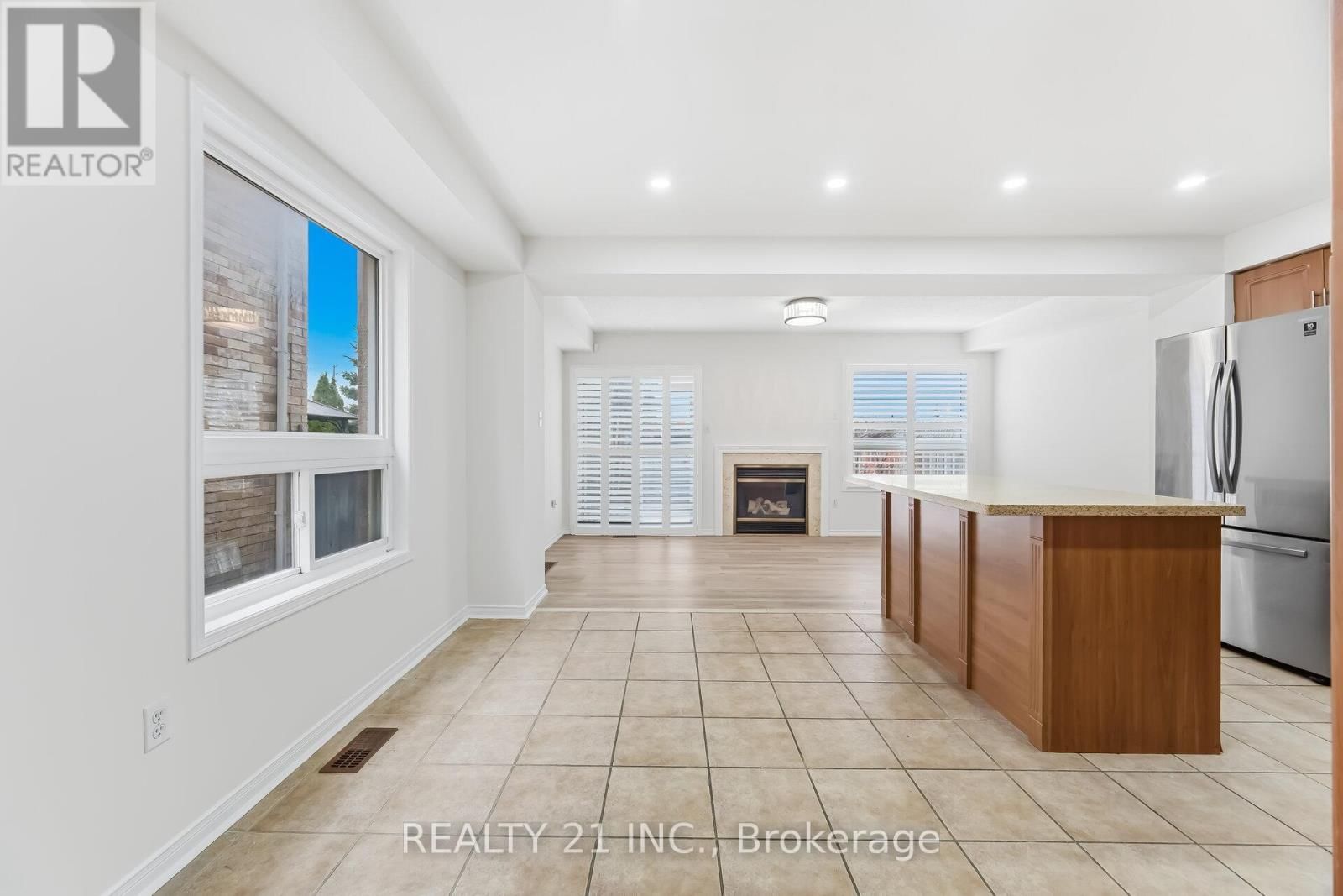 76 SWEET CLOVER CRESCENT Image 15