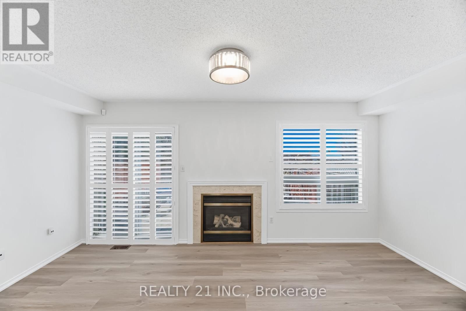 76 SWEET CLOVER CRESCENT Image 19