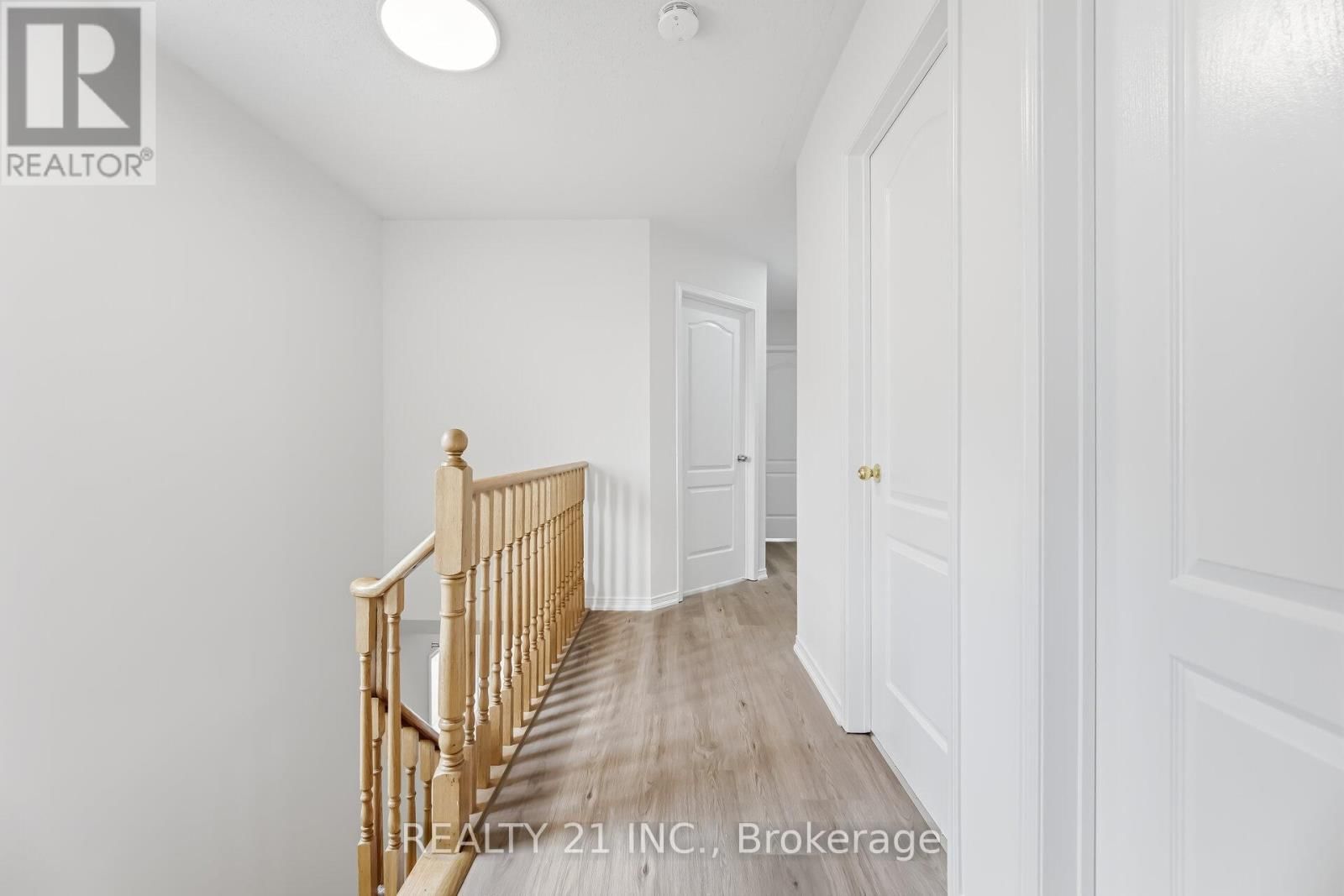 76 SWEET CLOVER CRESCENT Image 24