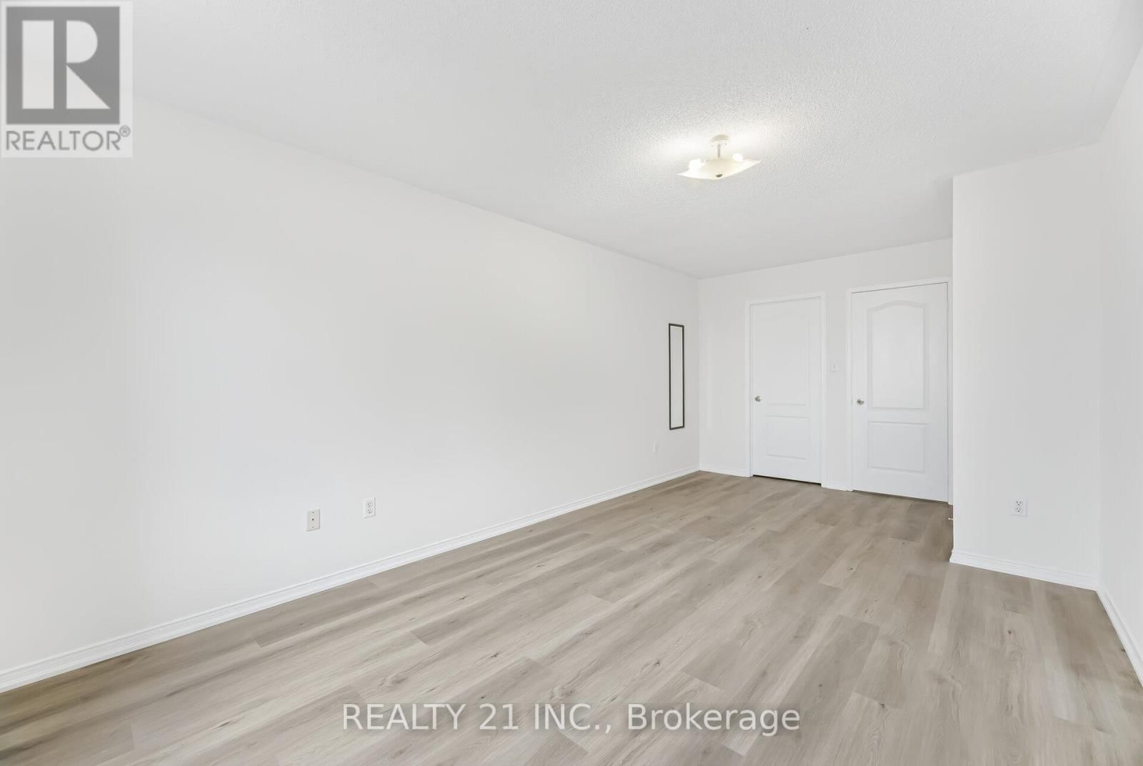 76 SWEET CLOVER CRESCENT Image 27