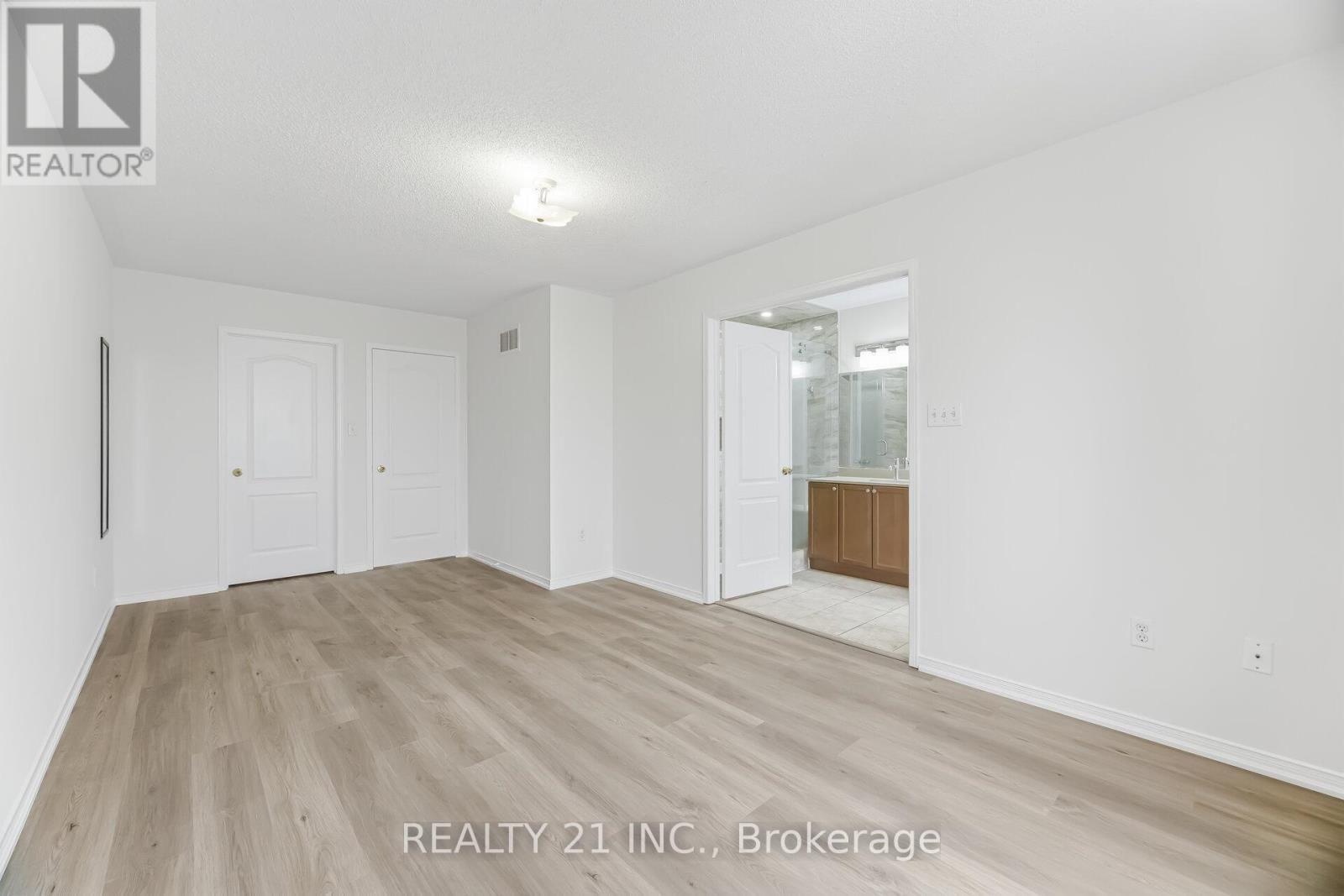 76 SWEET CLOVER CRESCENT Image 28