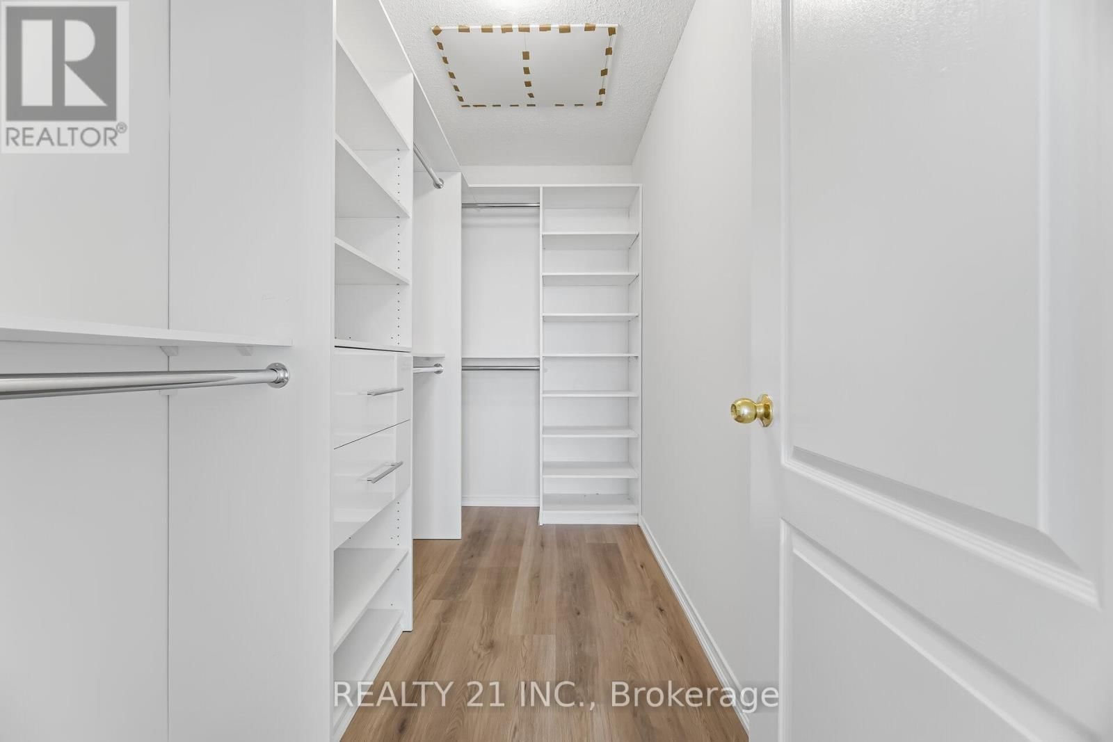 76 SWEET CLOVER CRESCENT Image 32