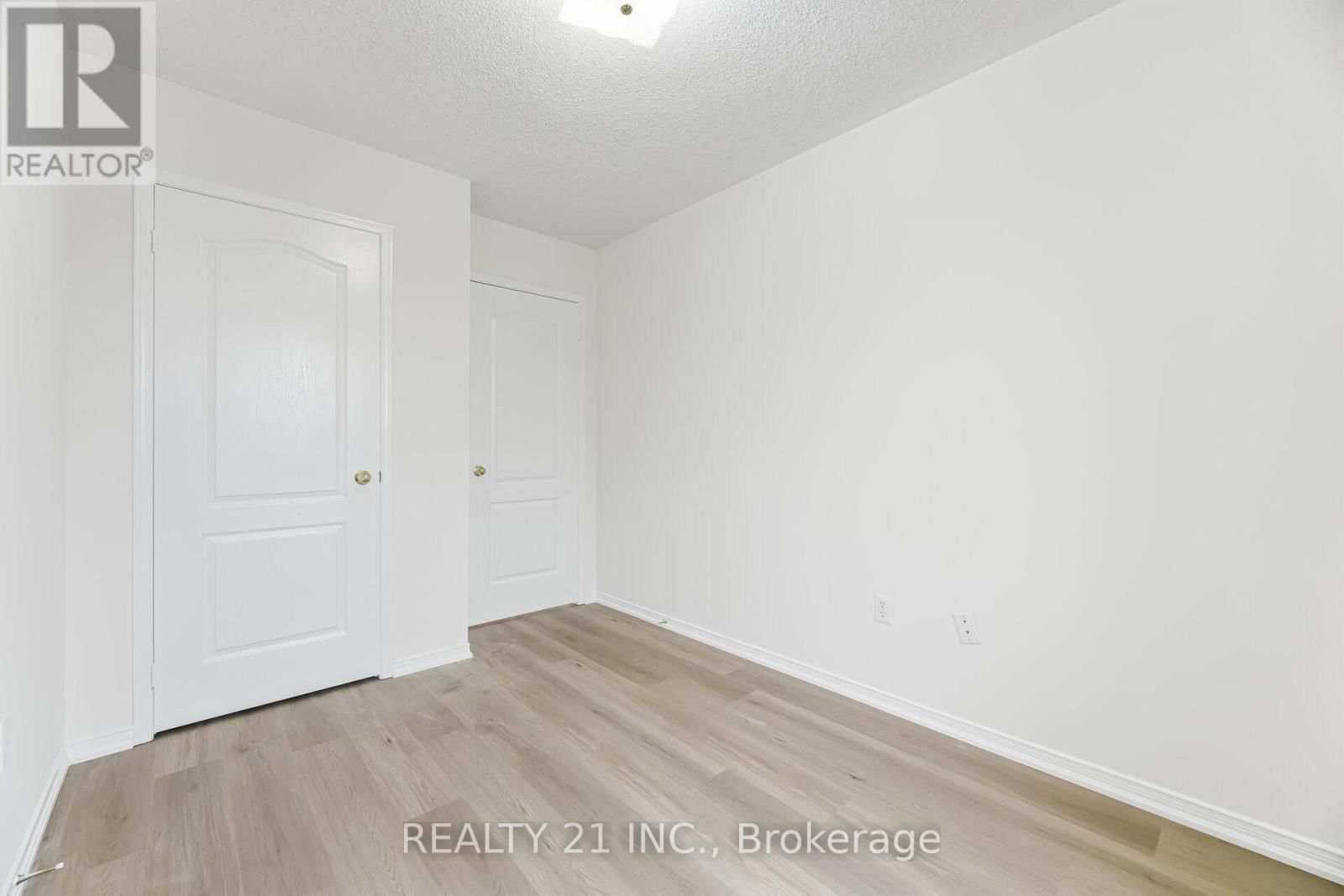 76 SWEET CLOVER CRESCENT Image 38