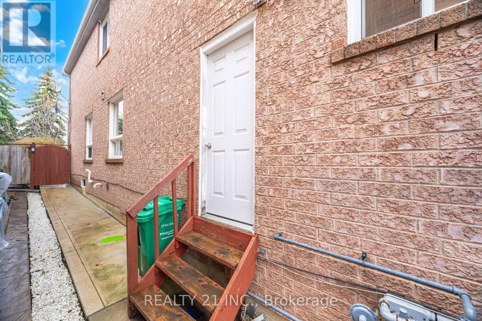 76 SWEET CLOVER CRESCENT Image 49