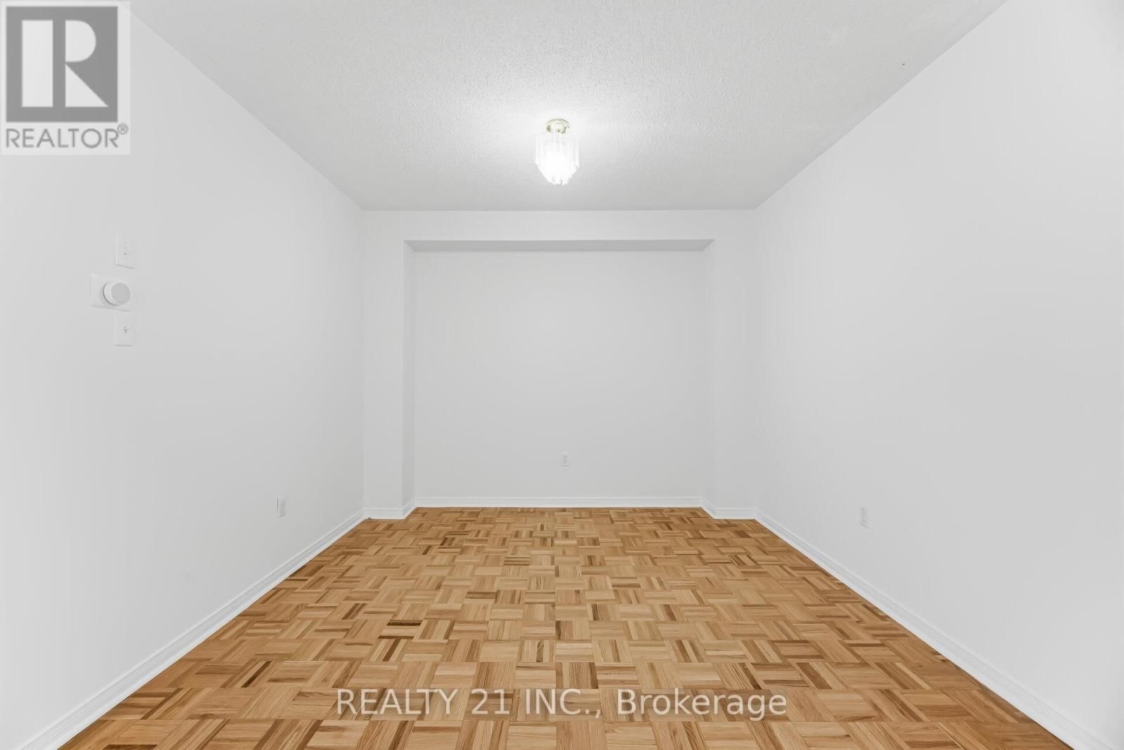 76 SWEET CLOVER CRESCENT Image 7