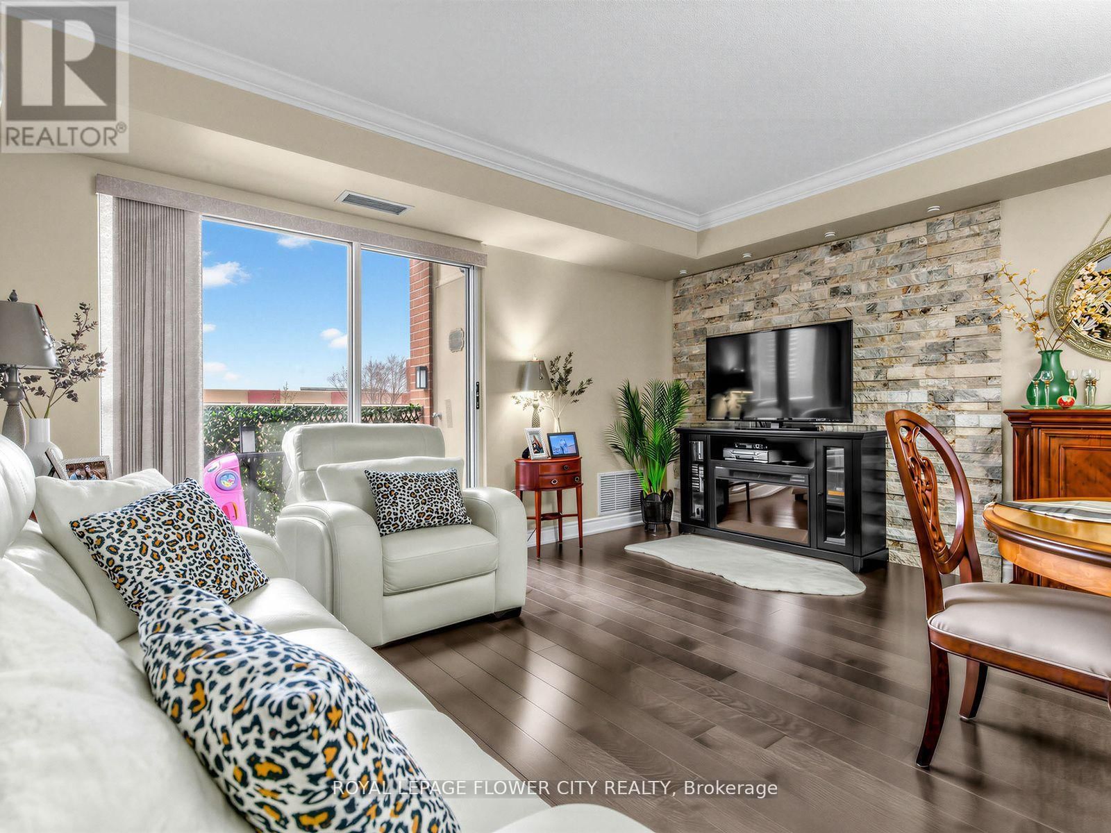 404 - 2088 LAWRENCE AVENUE WEST Image 12