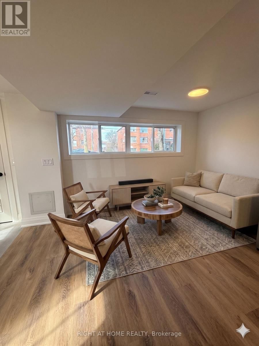 1B - 15 ARROWSMITH AVENUE Image 7