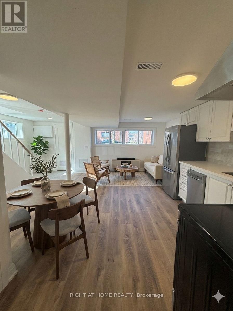 1B - 15 ARROWSMITH AVENUE Image 9