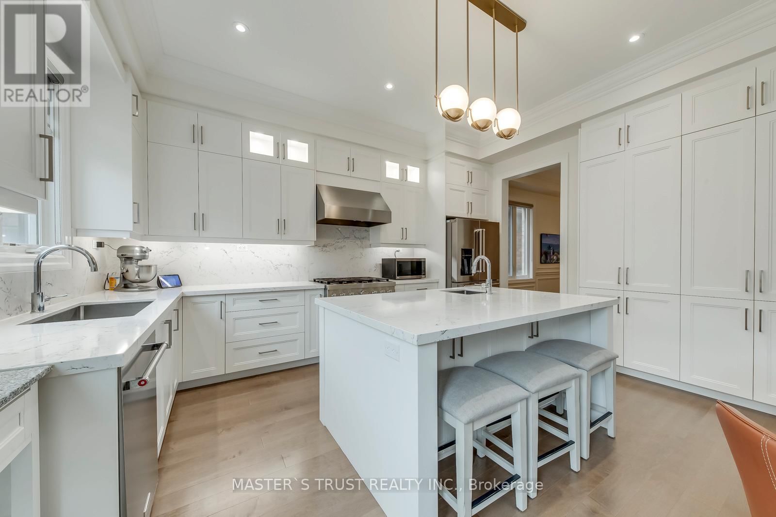 62 MERLIN STREET Image 18