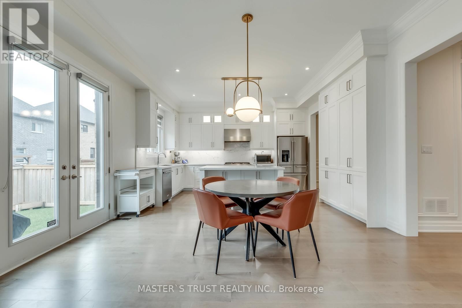 62 MERLIN STREET Image 23