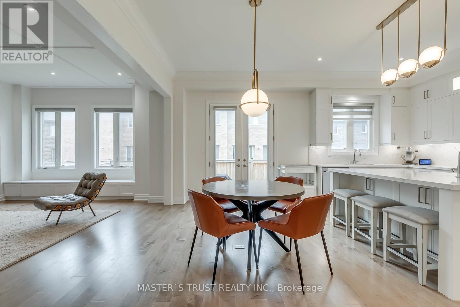 62 MERLIN STREET Image 24