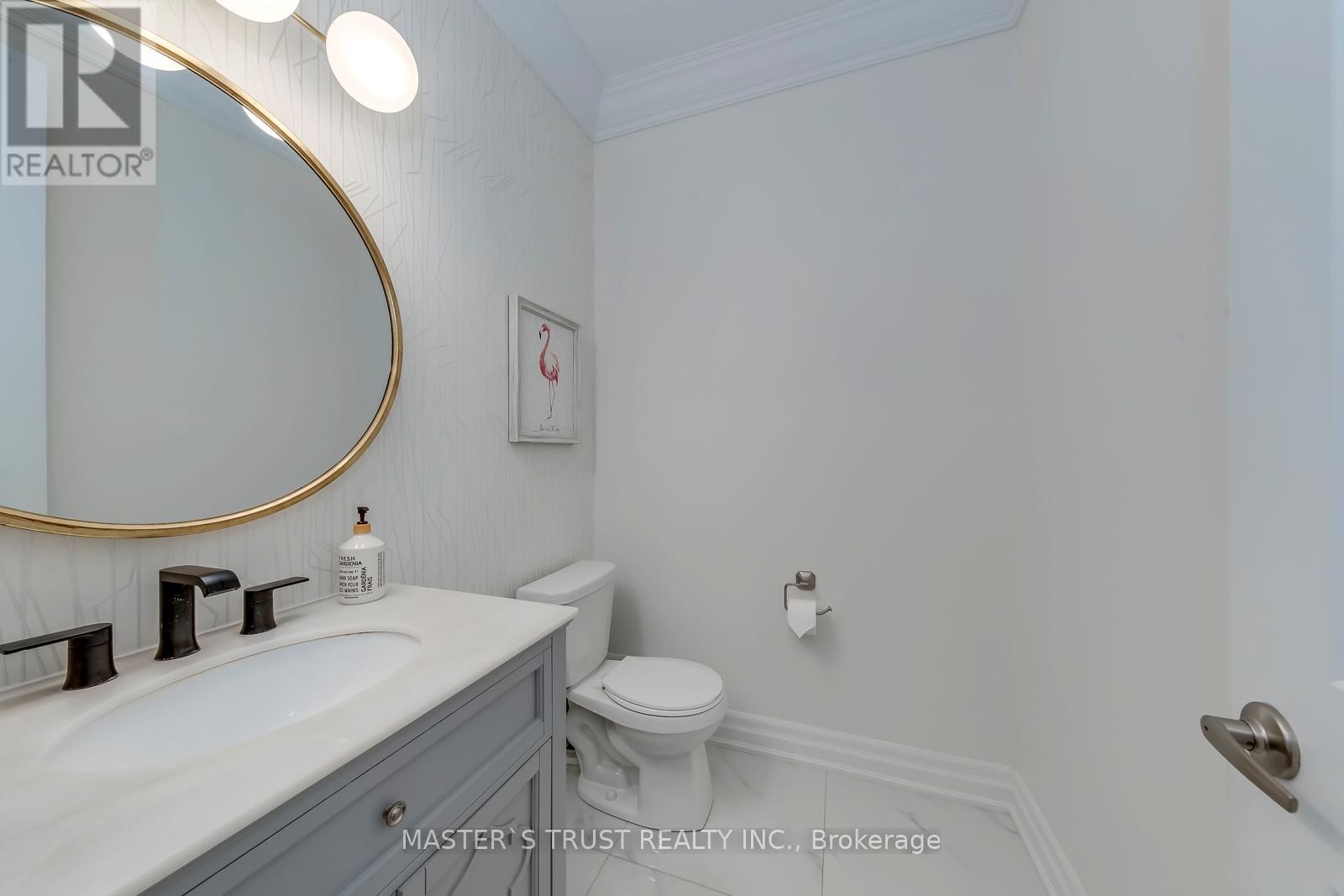 62 MERLIN STREET Image 25