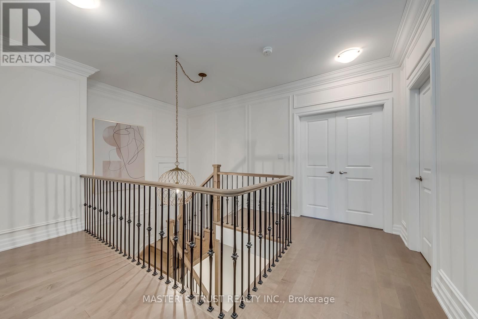 62 MERLIN STREET Image 29