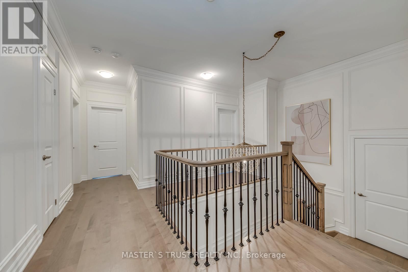 62 MERLIN STREET Image 30