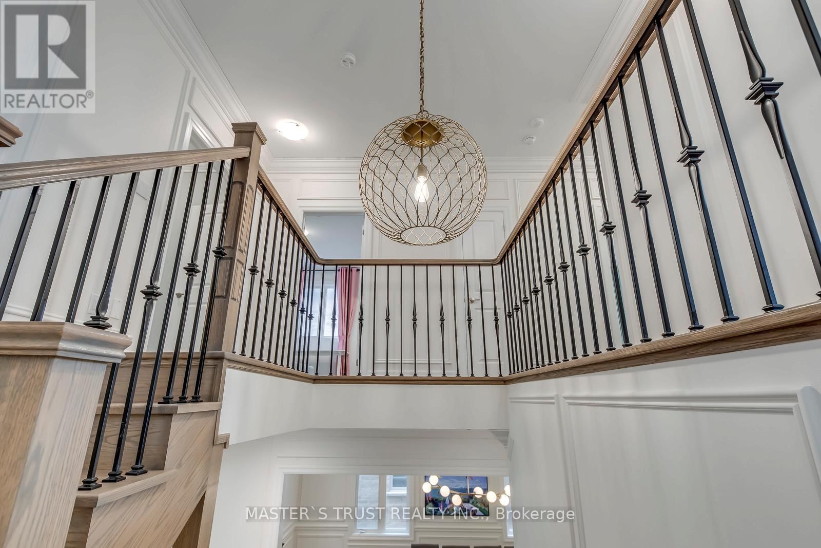 62 MERLIN STREET Image 31