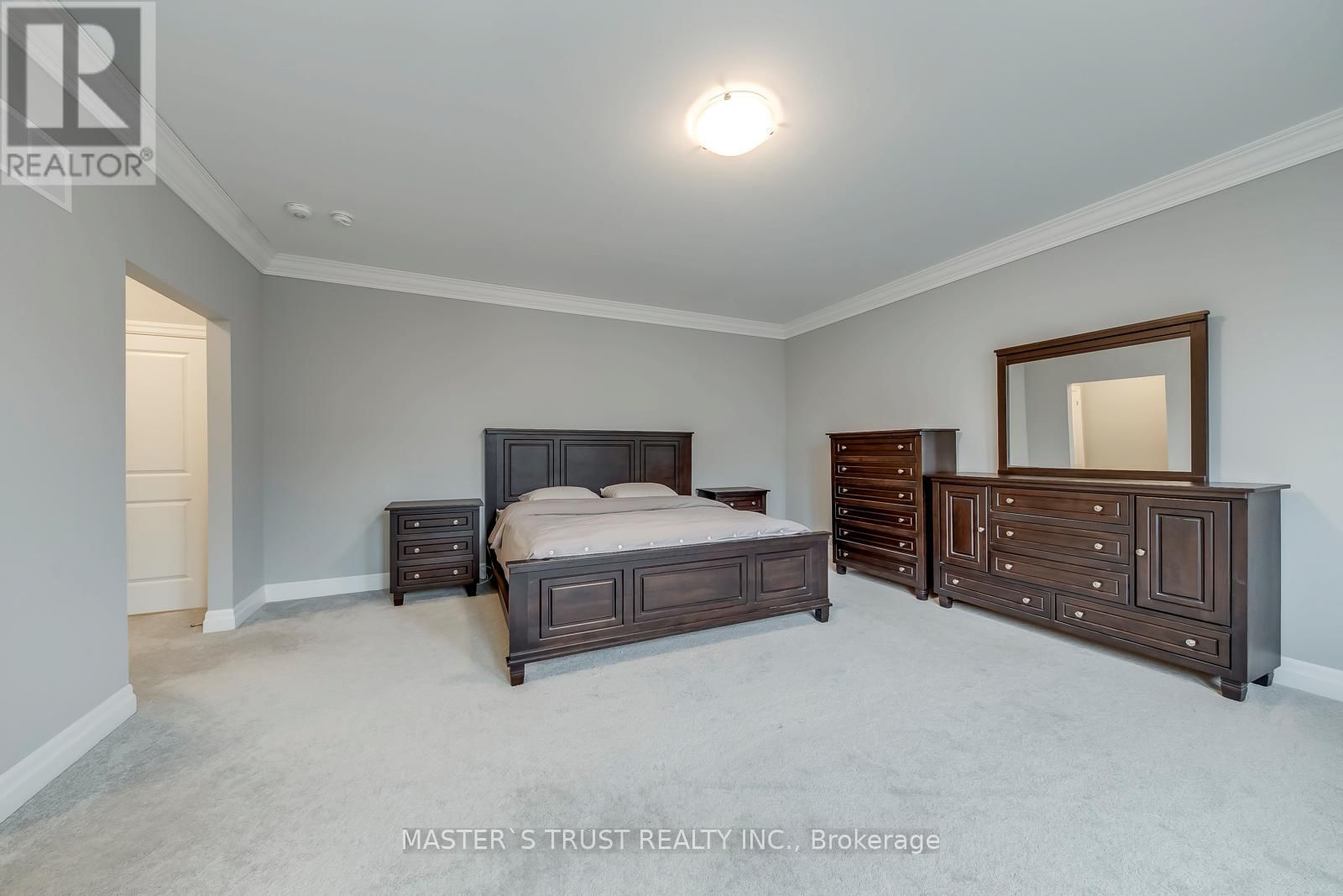 62 MERLIN STREET Image 34