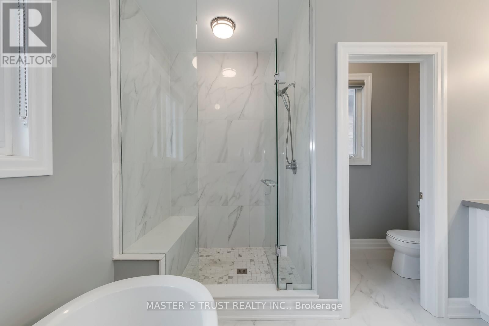 62 MERLIN STREET Image 38